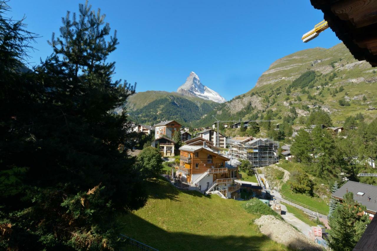 Chalet Kisseye With Heated Pool And Matterhorn Views Apartment Цермат Екстериор снимка